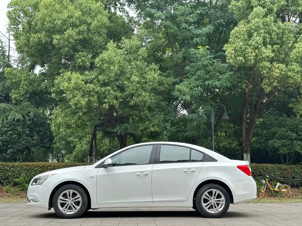 Chevrolet Cruze 2015 — фото 4