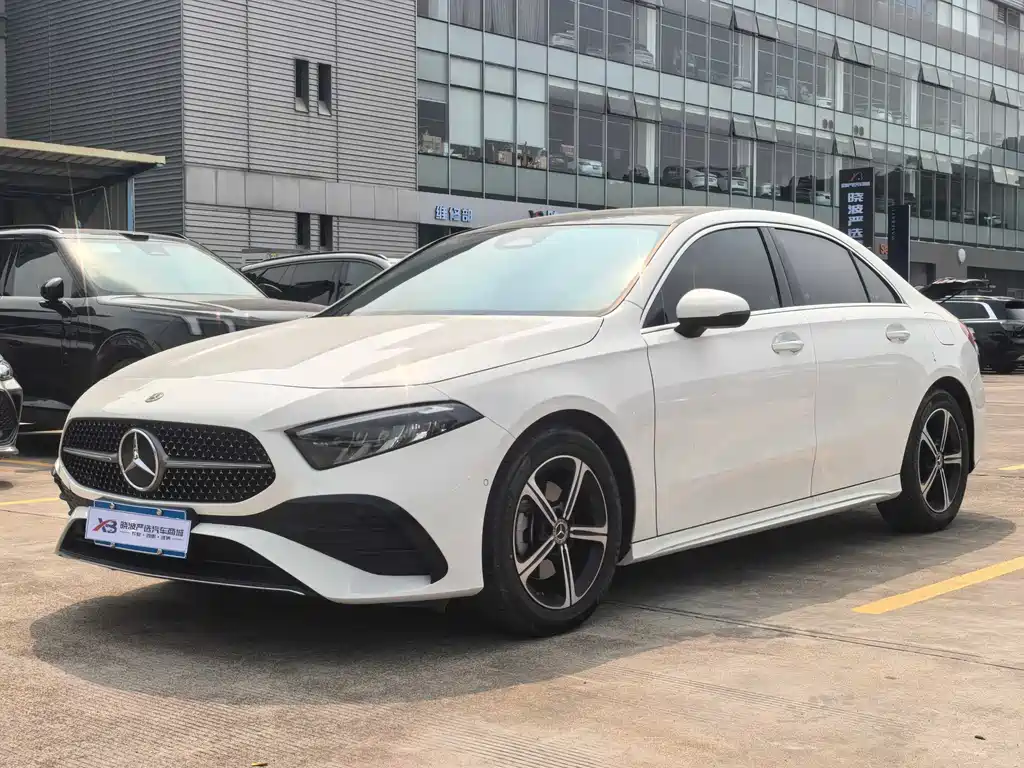 Mercedes-Benz A-Class 2023 — фото 1