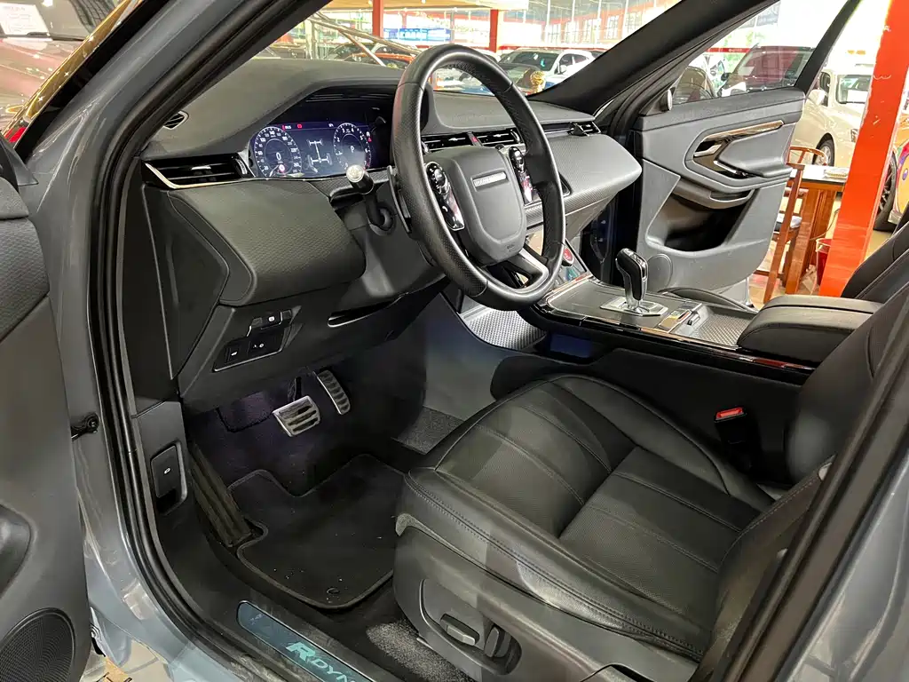 Land Rover Range Rover Evoque 2021 — фото 11