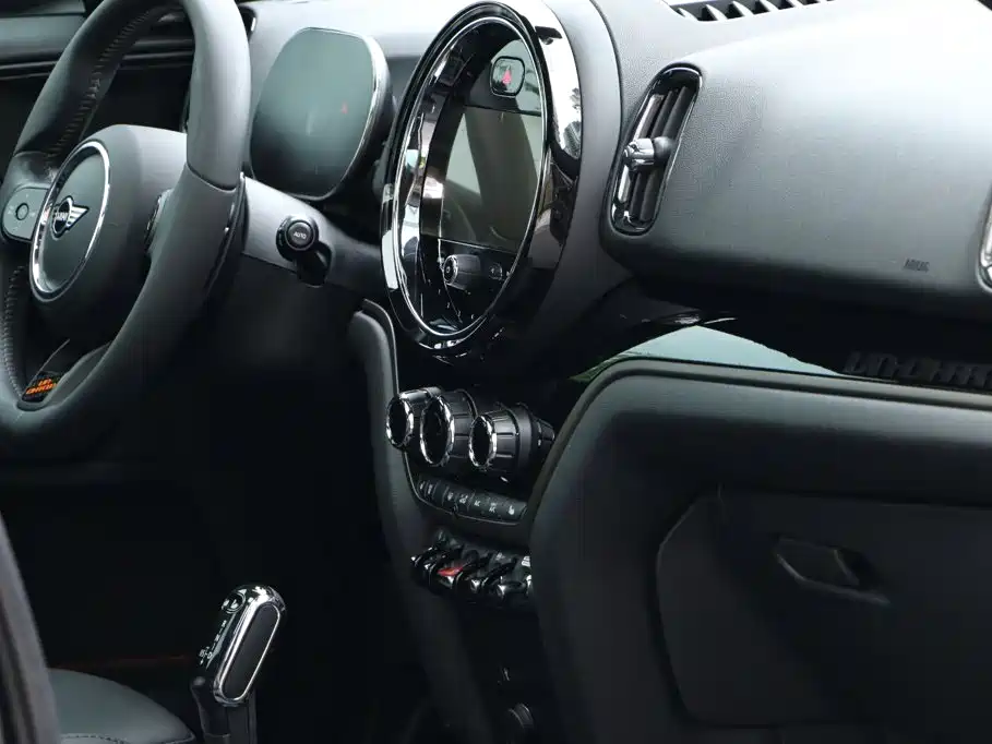 MINI Countryman 2024 — фото 13