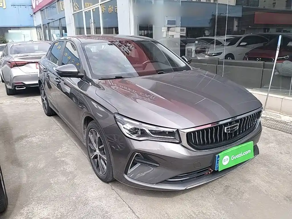 Geely Emgrand 2023