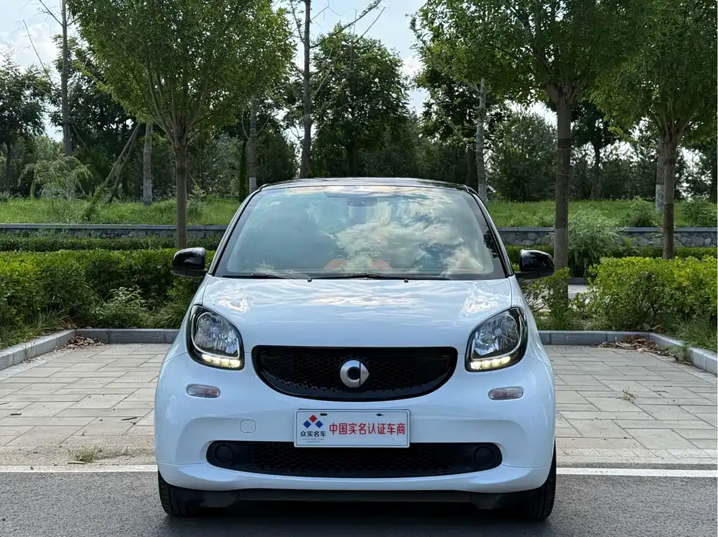 smart fortwo 2015 — фото 2