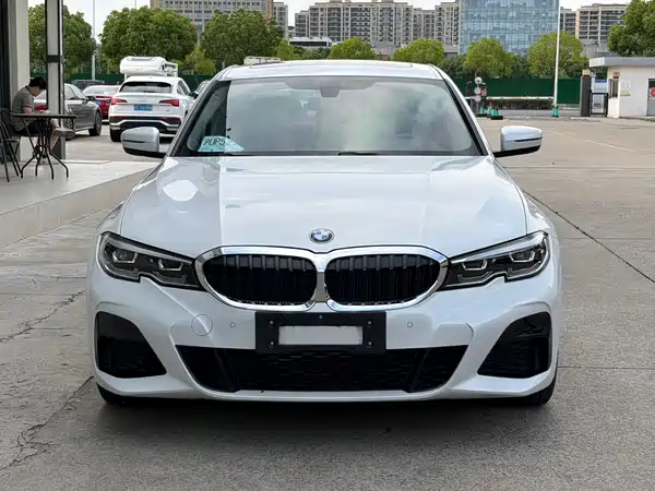 BMW 3 Series 2021