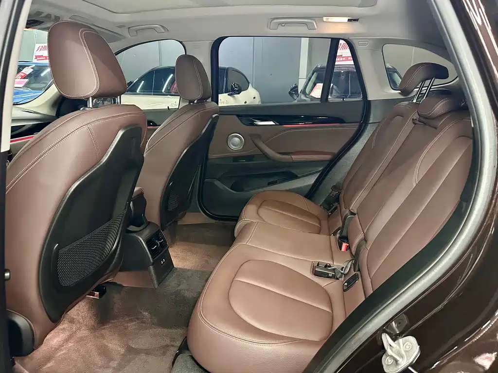 BMW X1 2021 — фото 10