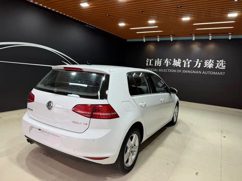 Volkswagen Golf 2015