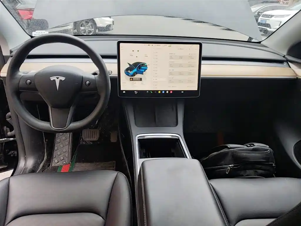 Tesla Model Y 2022 — фото 10