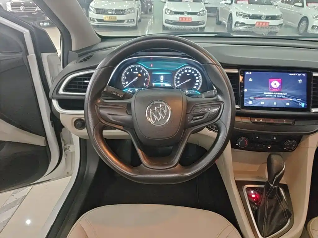 Buick Excelle 2016 — фото 11
