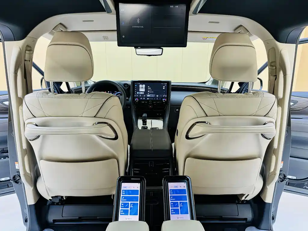 Toyota Vellfire 2025 — фото 17