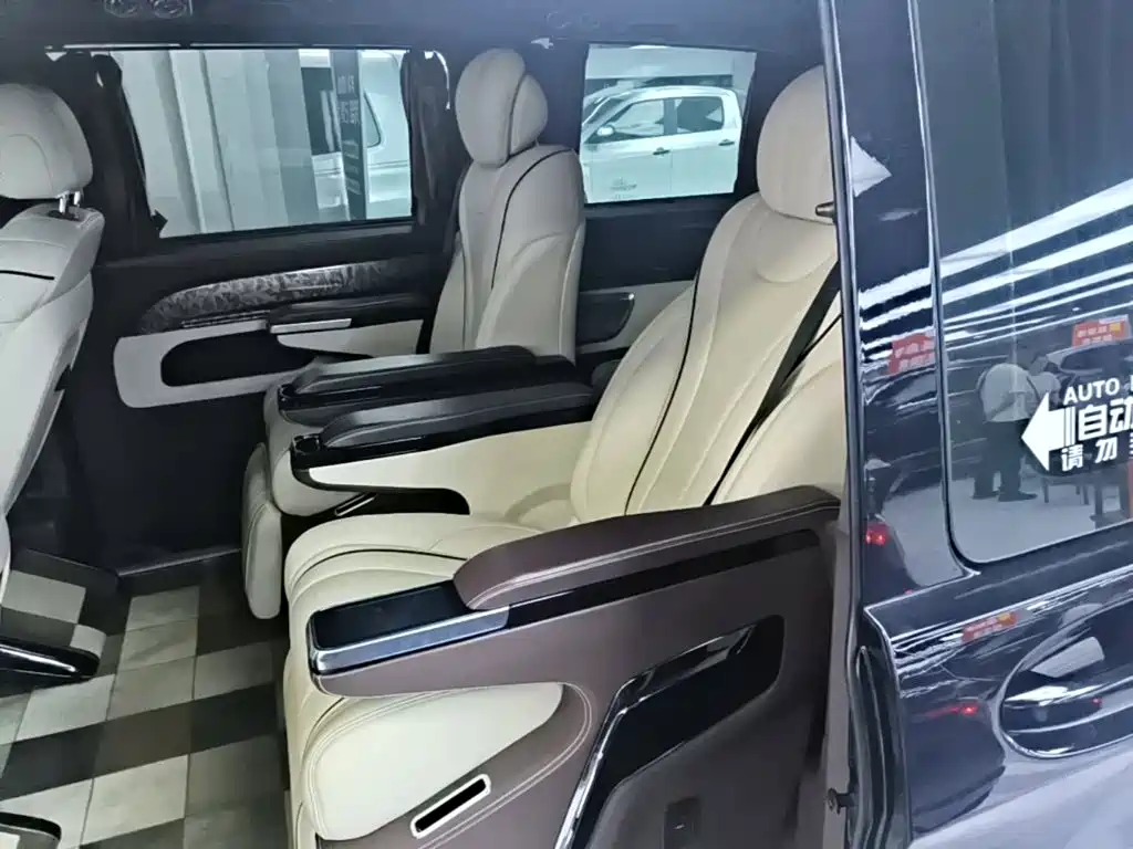 Mercedes-Benz Vito 2021 — фото 17