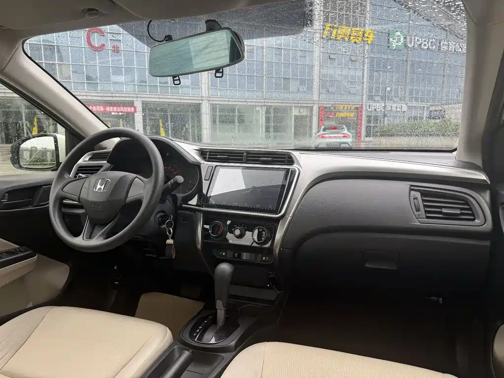 Honda City 2017 — фото 13