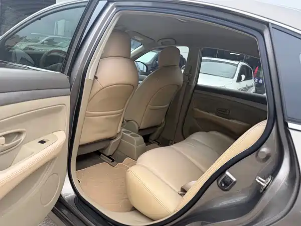 Nissan Sylphy 2014