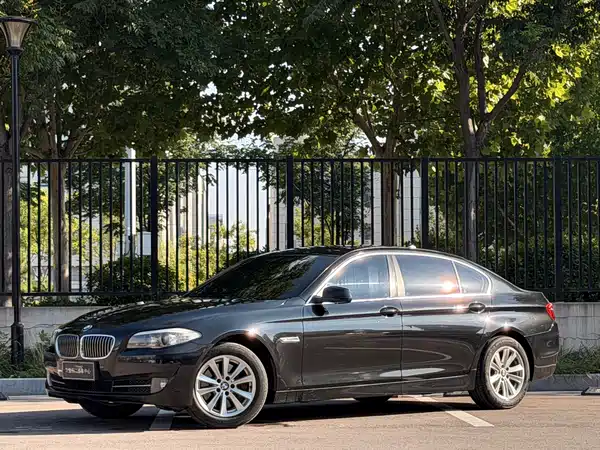 BMW 5 Series 2012