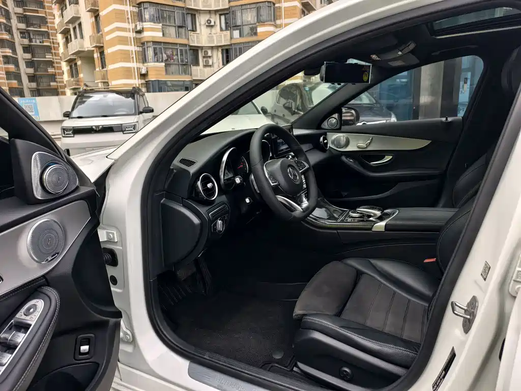 Mercedes-Benz C-Class 2018 — фото 9