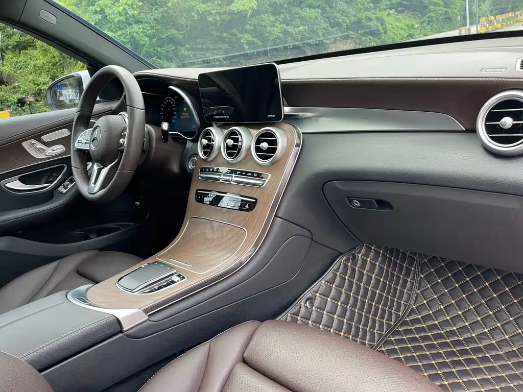 Mercedes-Benz GLC 2023 — фото 10