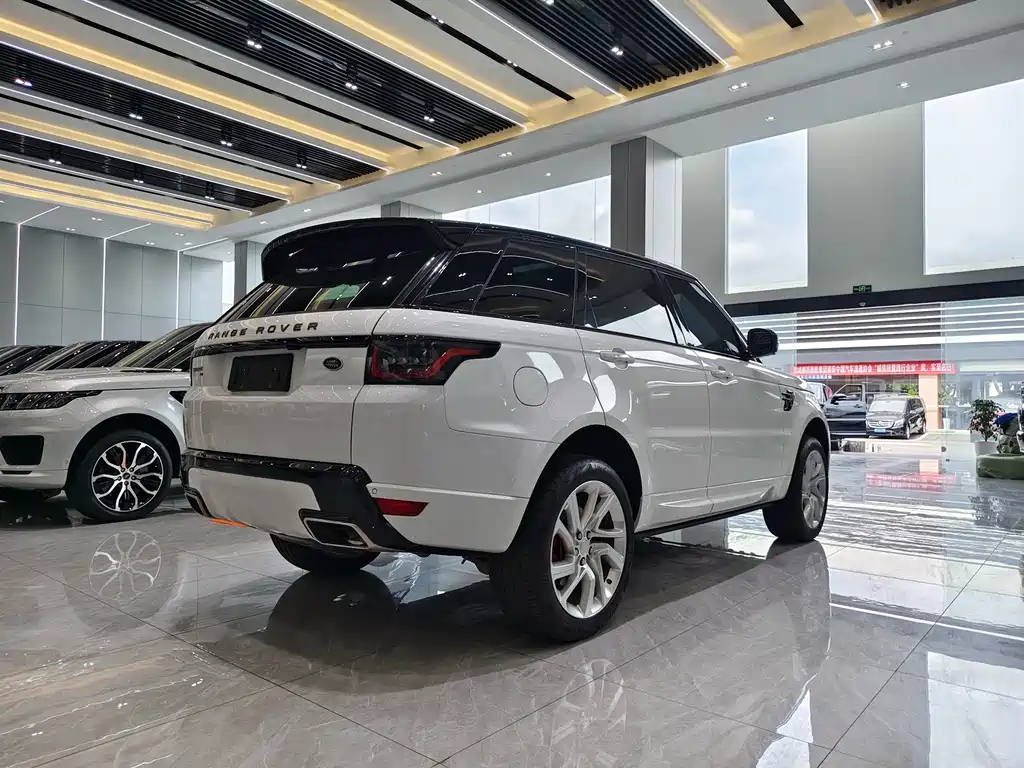 Land Rover Range Rover Sport 2020 — фото 17
