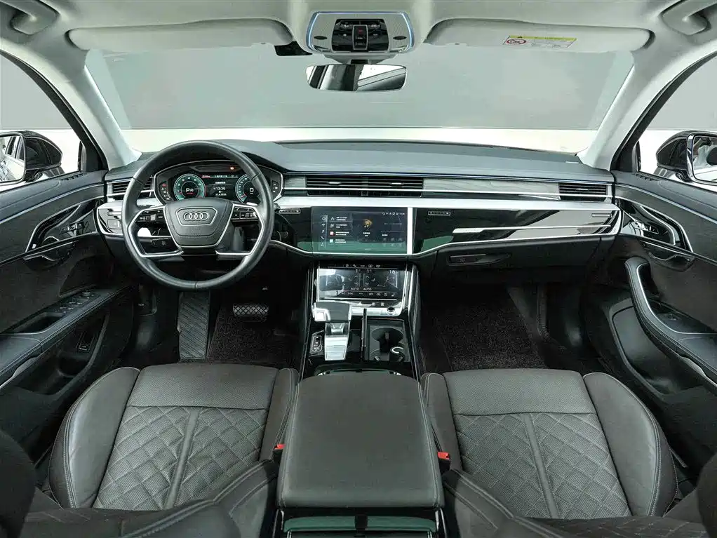 Audi A8 2024