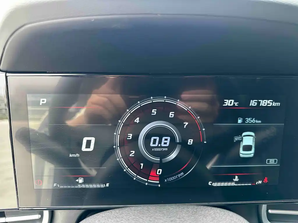 Hyundai Elantra 2023 — фото 14