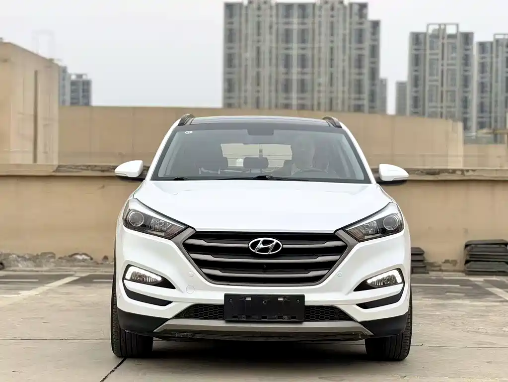 Hyundai Tucson 2018 — фото 2