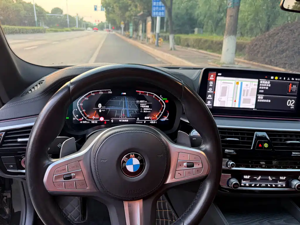 BMW 5 Series 2023 — фото 12