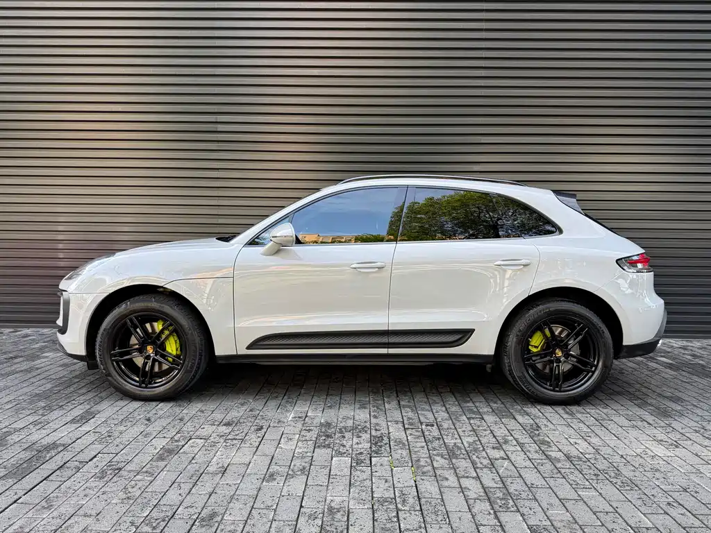 Porsche Macan 2022 — фото 3