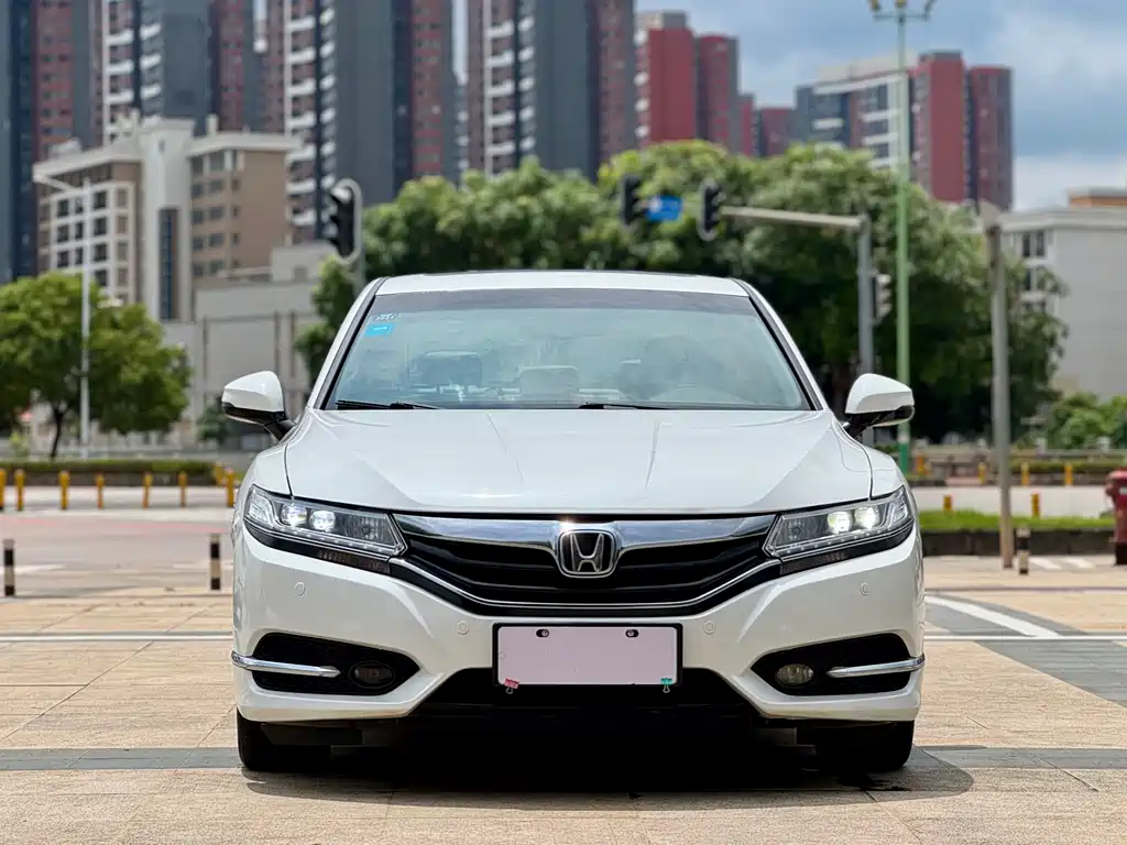 Honda Spirior 2015 — фото 2