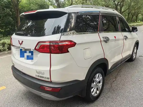 Wuling Hongguang S3 2017