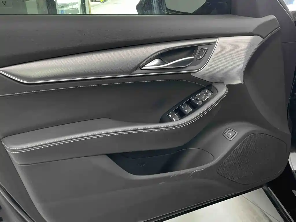 Cadillac CT5 2021 — фото 18