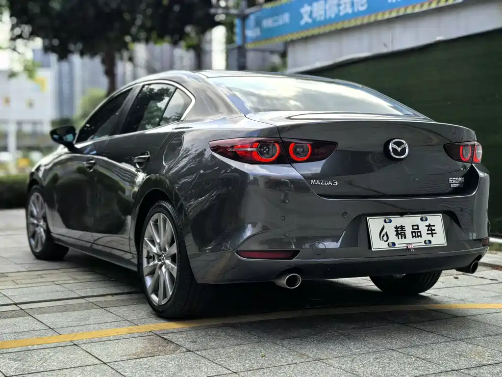 Mazda 3 Axela 2020 — фото 7