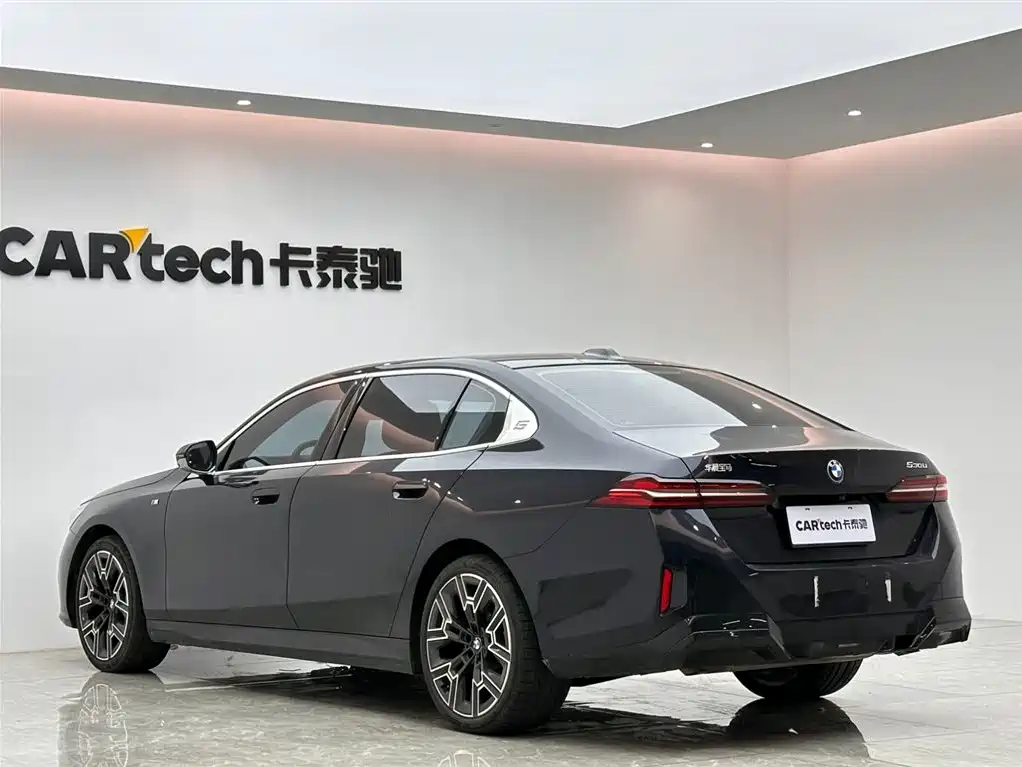 BMW 5 Series 2024