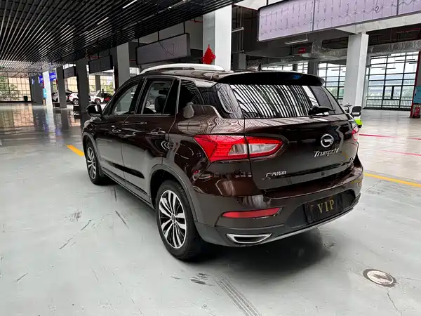 GAC Trumpchi GS4 2015