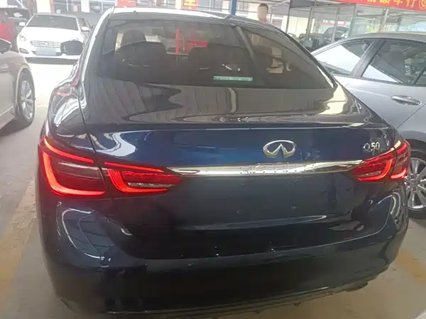 Infiniti Q50L 2018