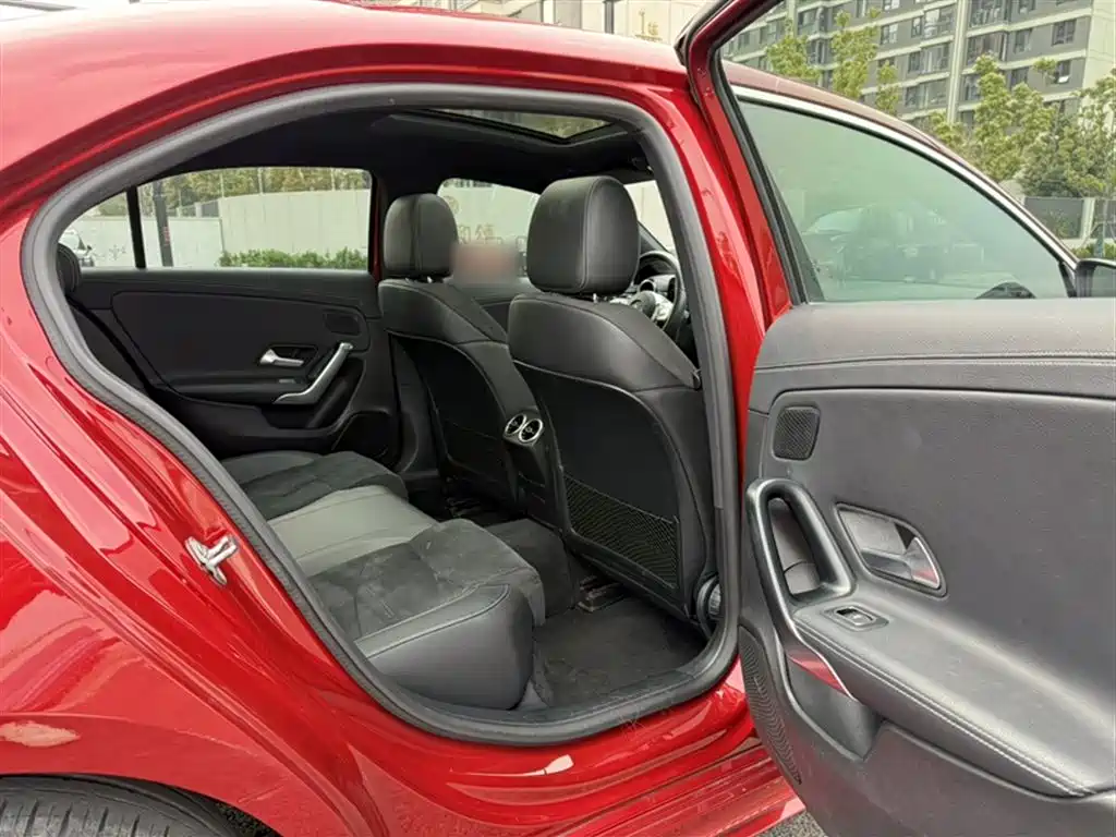 Mercedes-Benz A-Class 2020 — фото 21