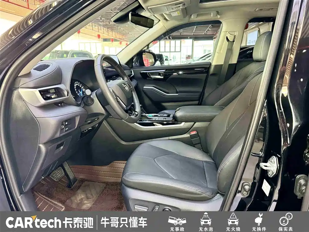 Toyota Highlander 2024 — фото 17