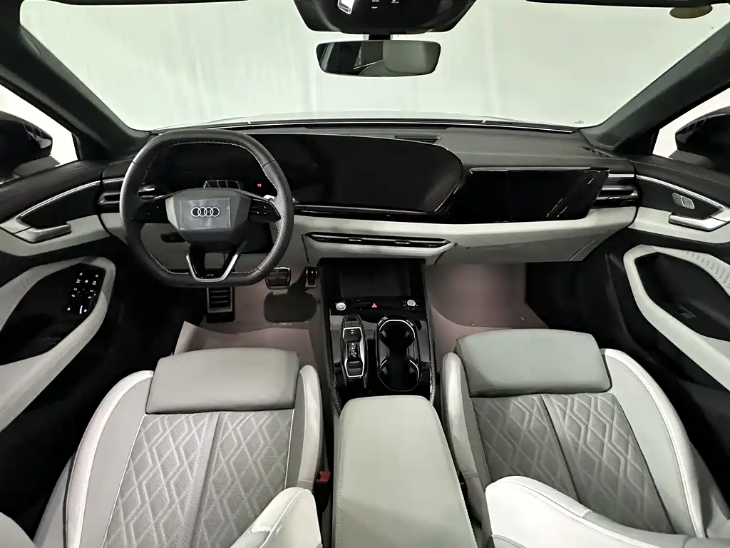 Audi A5L — фото 5