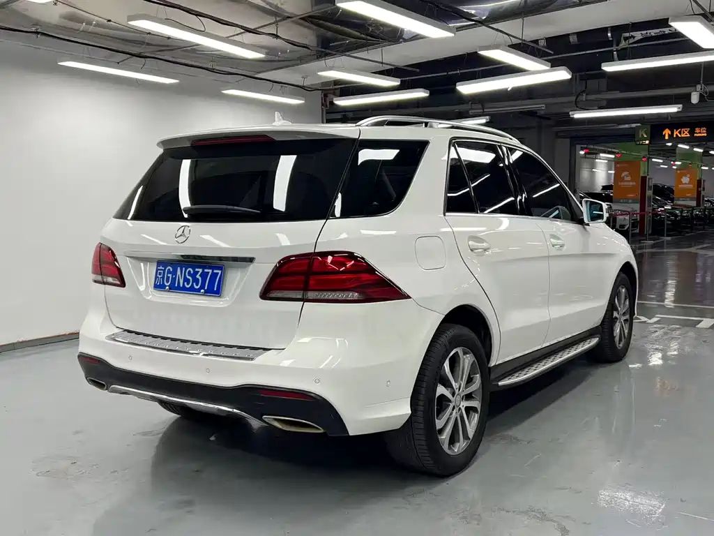 Mercedes-Benz GLE 2016 — фото 4