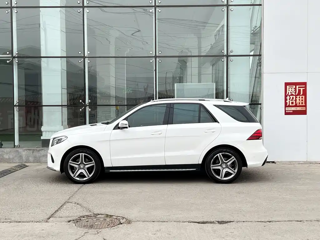 Mercedes-Benz GLE 2016 — фото 8