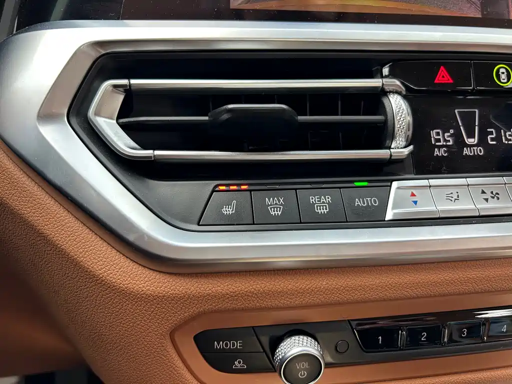 BMW 3 Series 2020 — фото 15