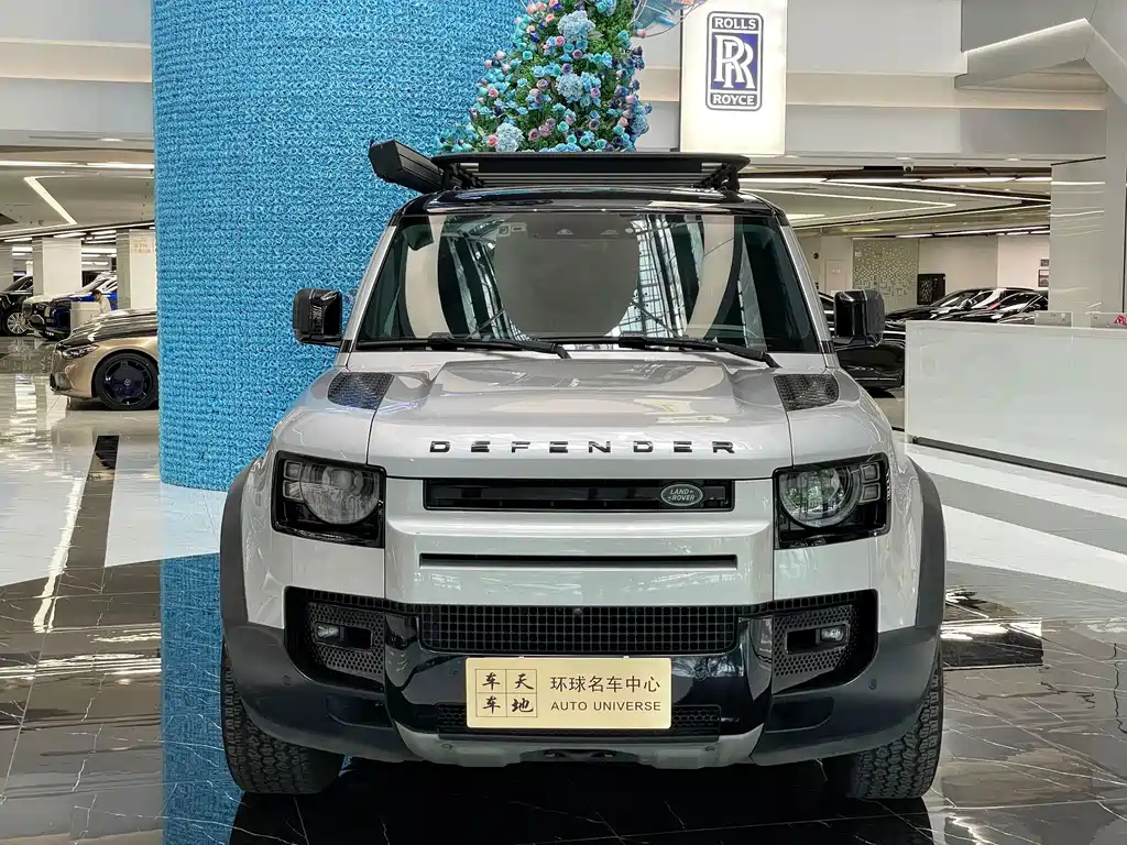 Land Rover Defender 2022