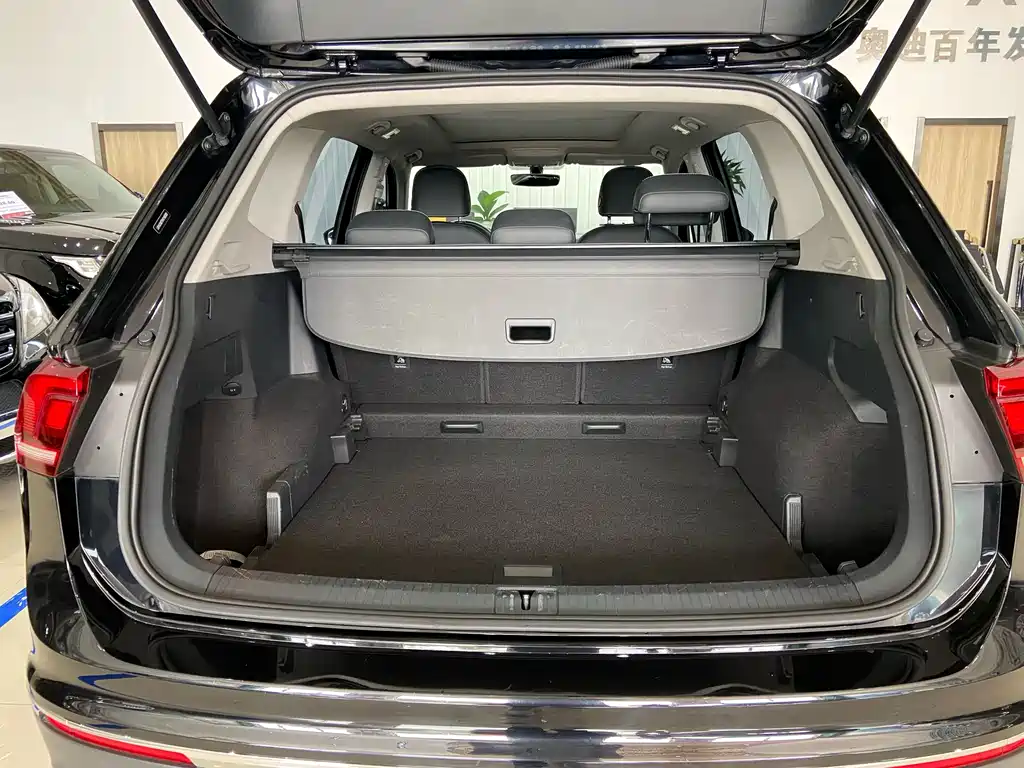 Volkswagen Tiguan L 2019 — фото 14