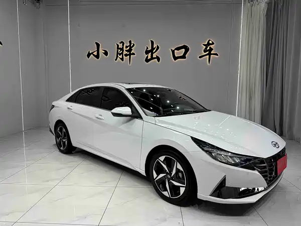 Hyundai Elantra 2023