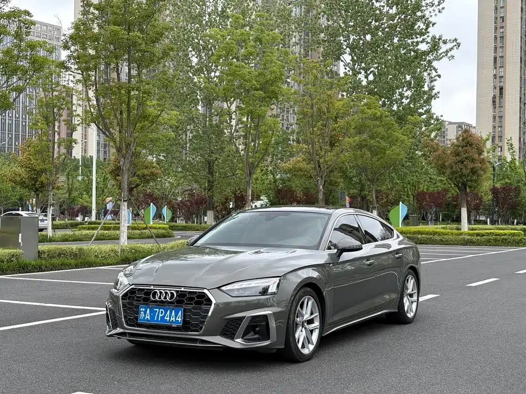 Audi A5 2024 — фото 1