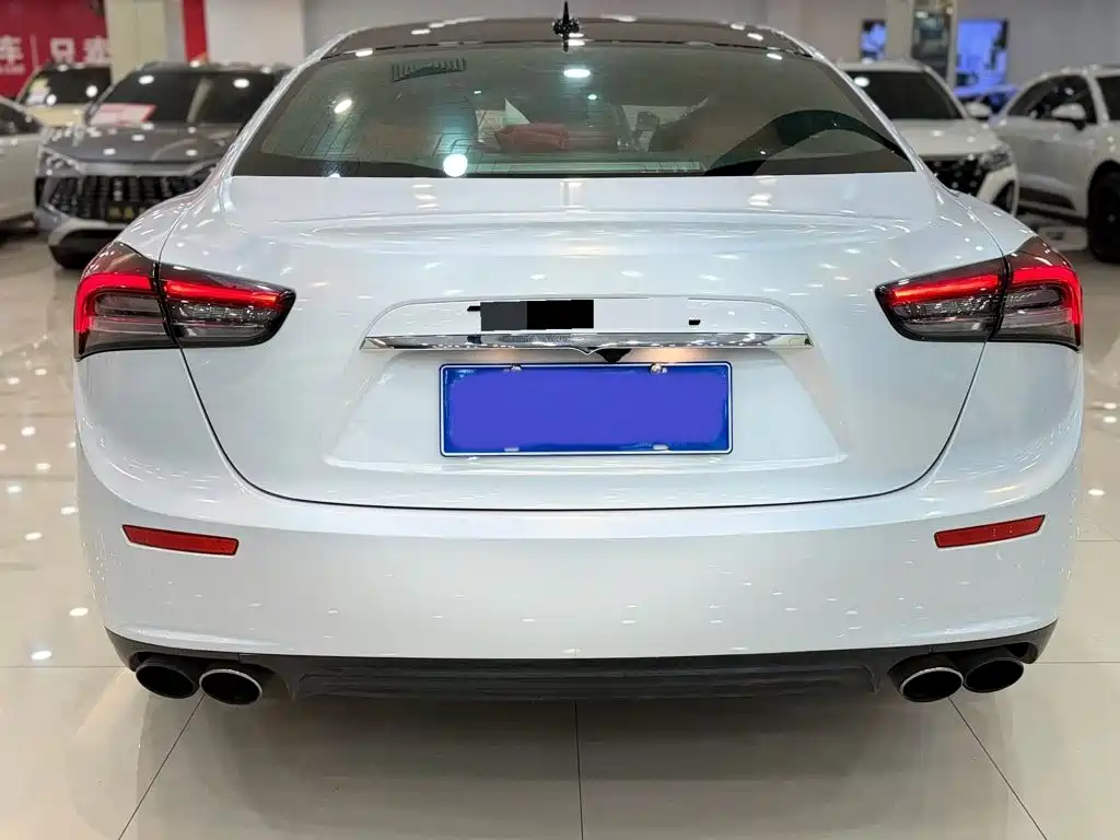 Maserati Ghibli 2014 — фото 16