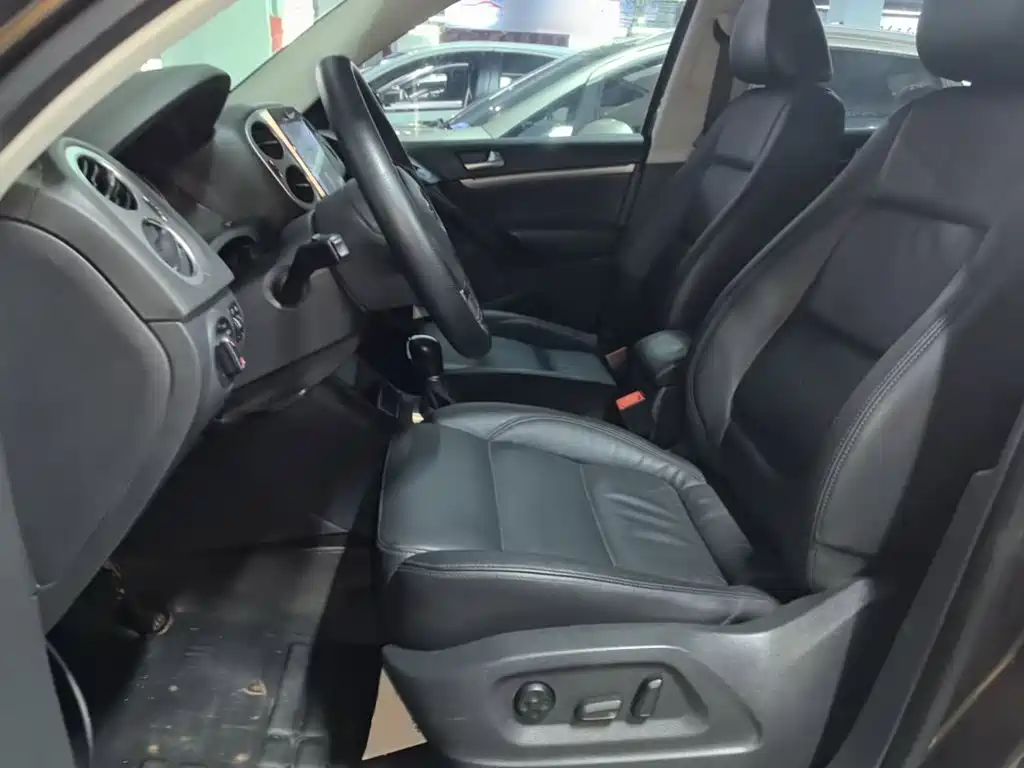 Volkswagen Tiguan 2015 — фото 15