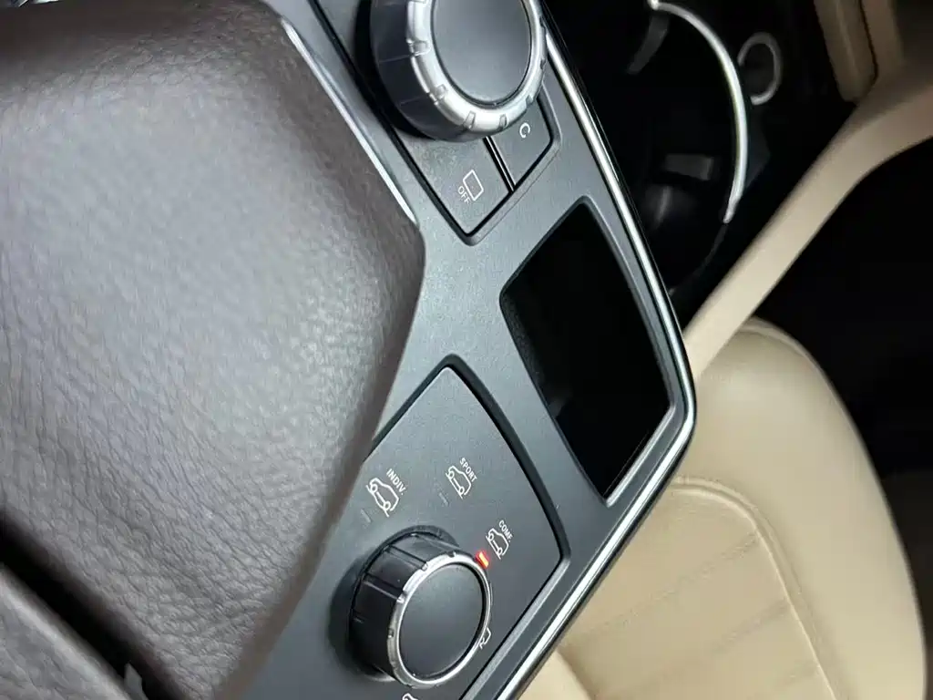 Mercedes-Benz GLE 2016 — фото 14