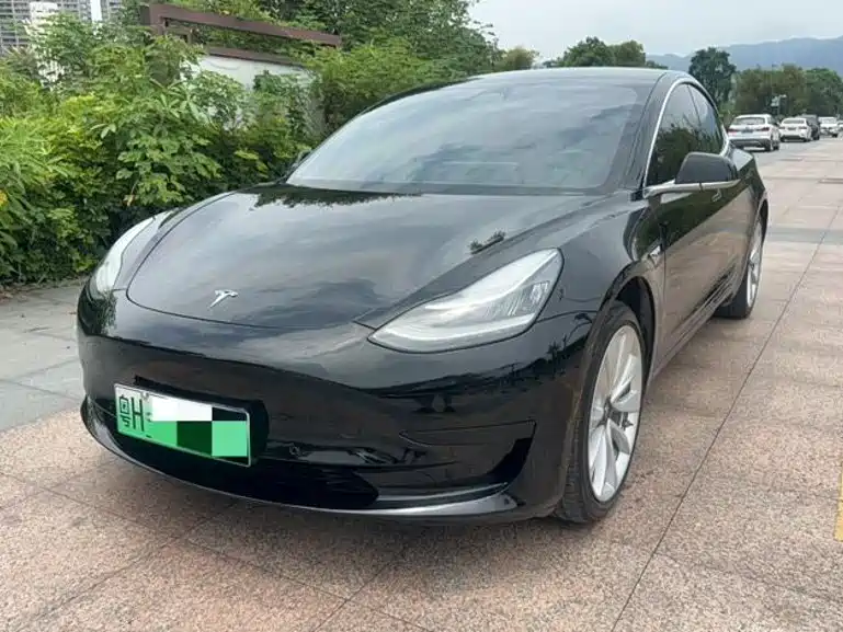 Tesla Model 3 2020 — фото 1