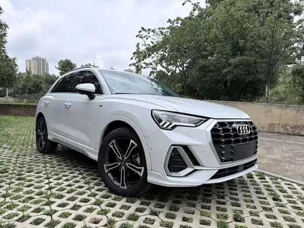 Audi Q3 2022