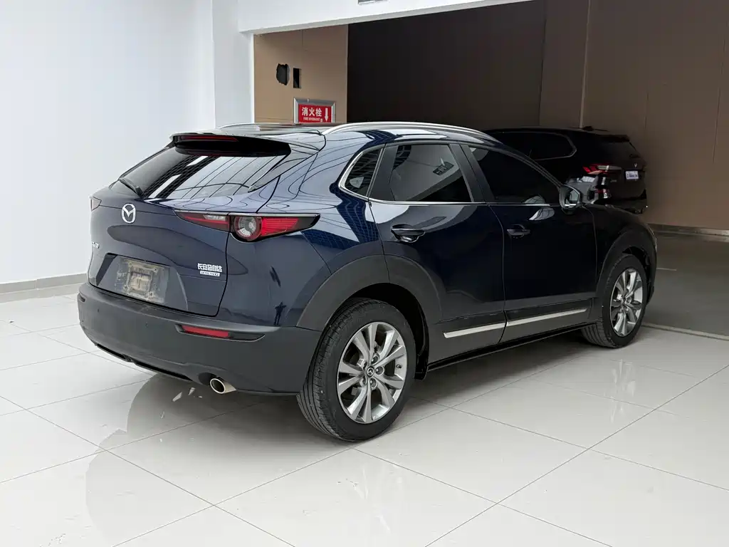 Mazda CX-30 2022 — фото 17