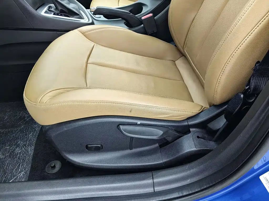 Buick Excelle 2018 — фото 20