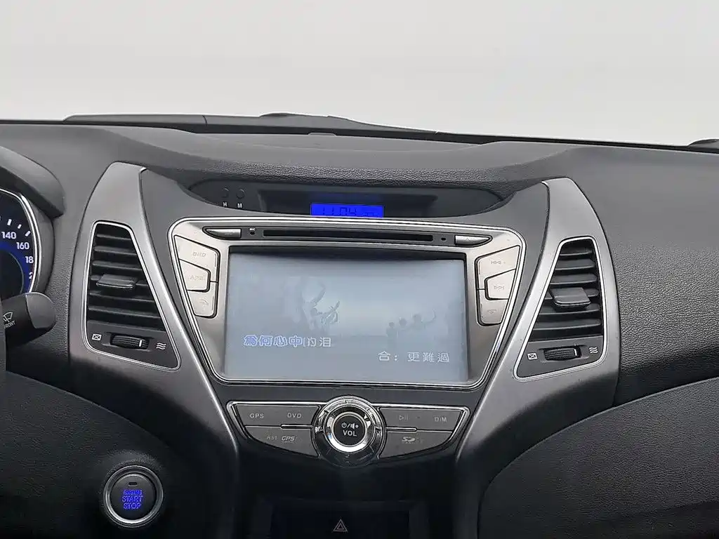 Hyundai Elantra 2014 — фото 12