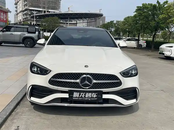 Mercedes-Benz C-Class 2025